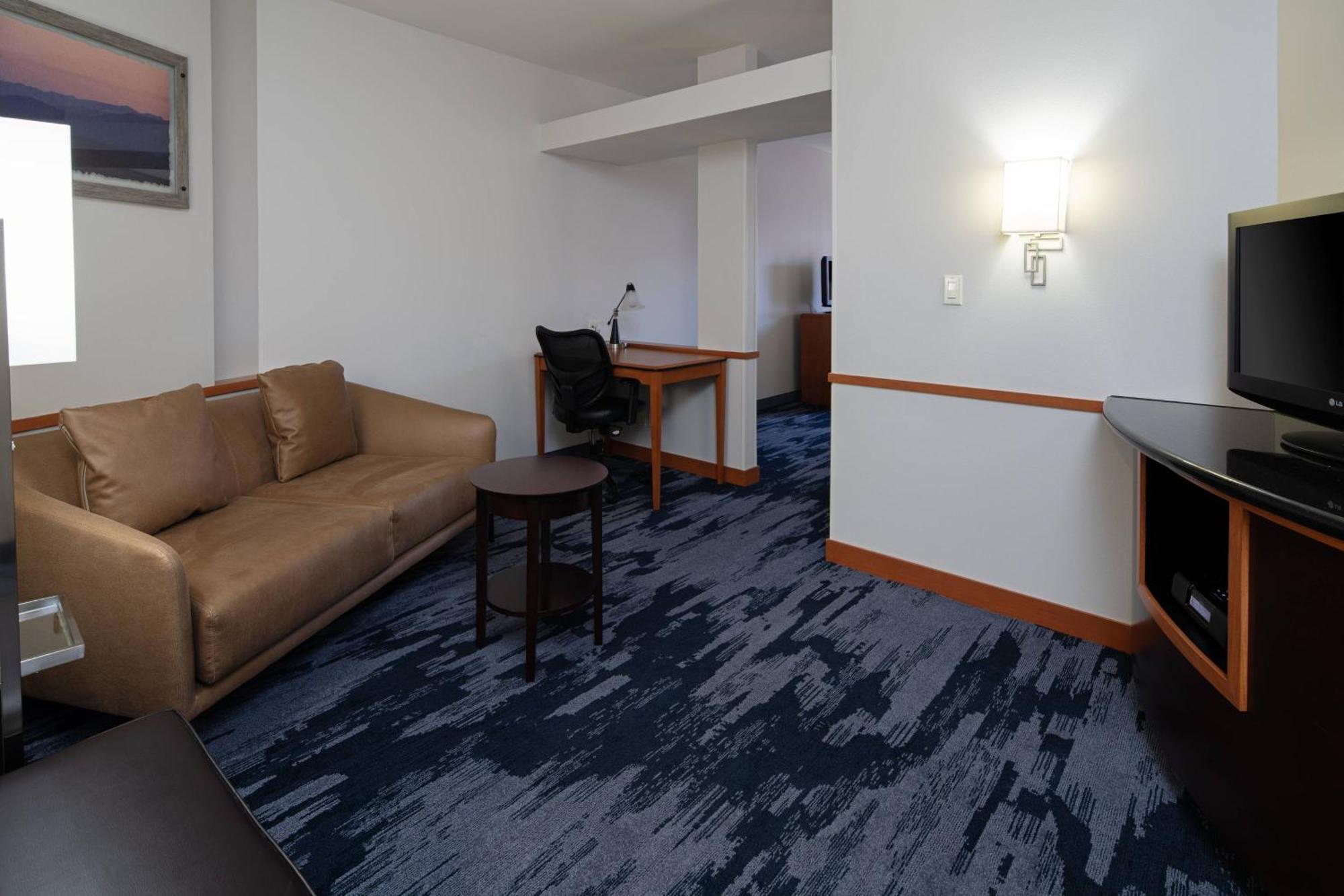 Fairfield Inn & Suites Seattle Bremerton Exterior photo